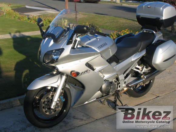 2001 Yamaha FJR 1300 photo